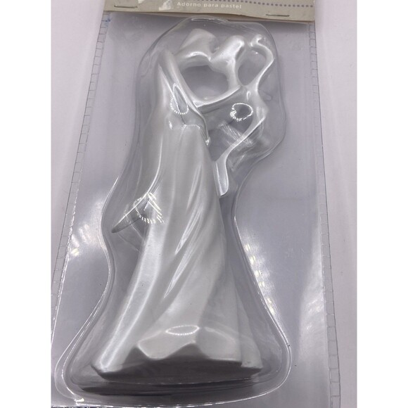 Wilton Cake Topper 6.25"- First Kiss Wedding Shimmer White  NIB Bride Groom - Picture 4 of 16